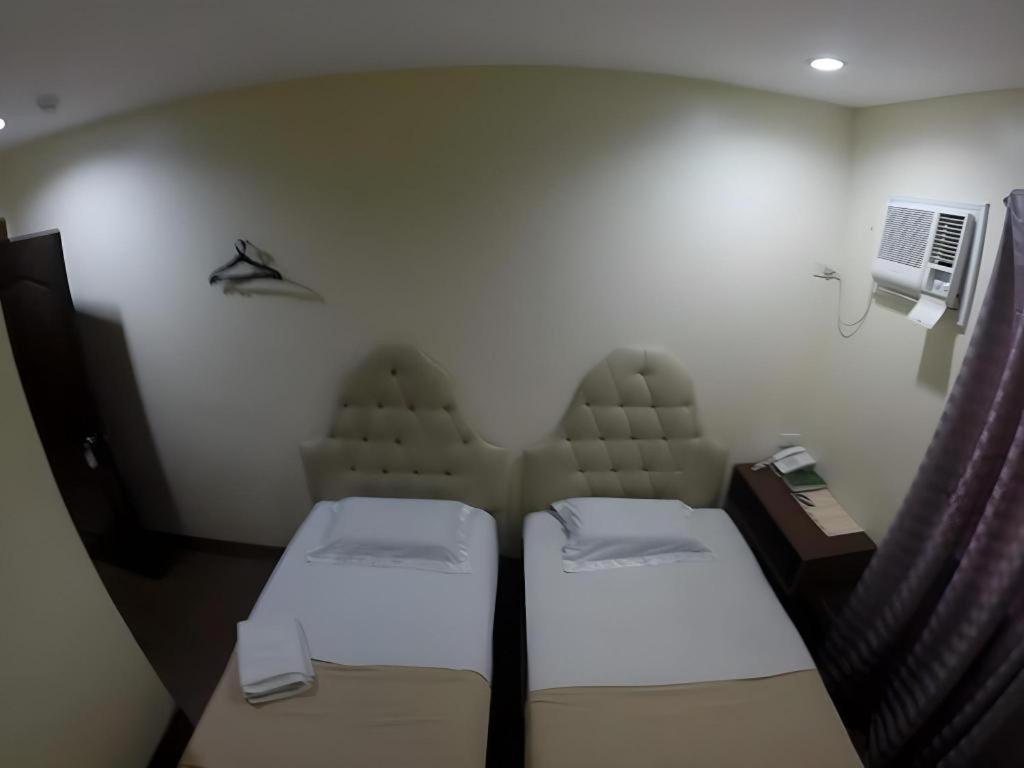 Rich Manor Pension House Cagayan de Oro Exteriör bild