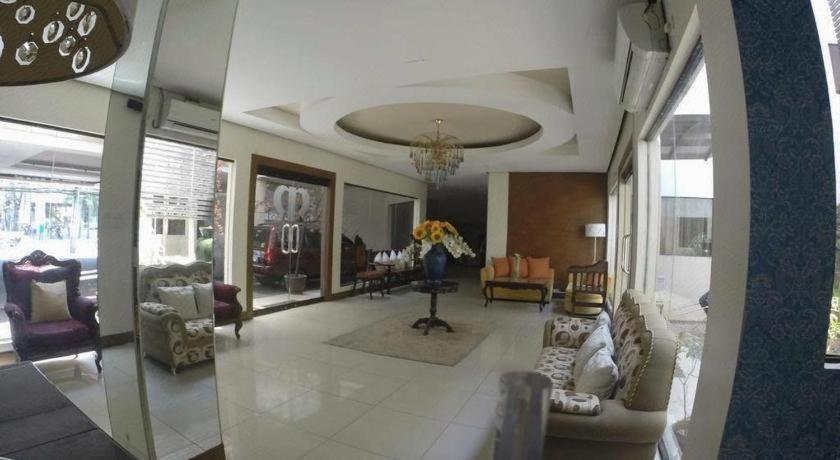 Rich Manor Pension House Cagayan de Oro Exteriör bild