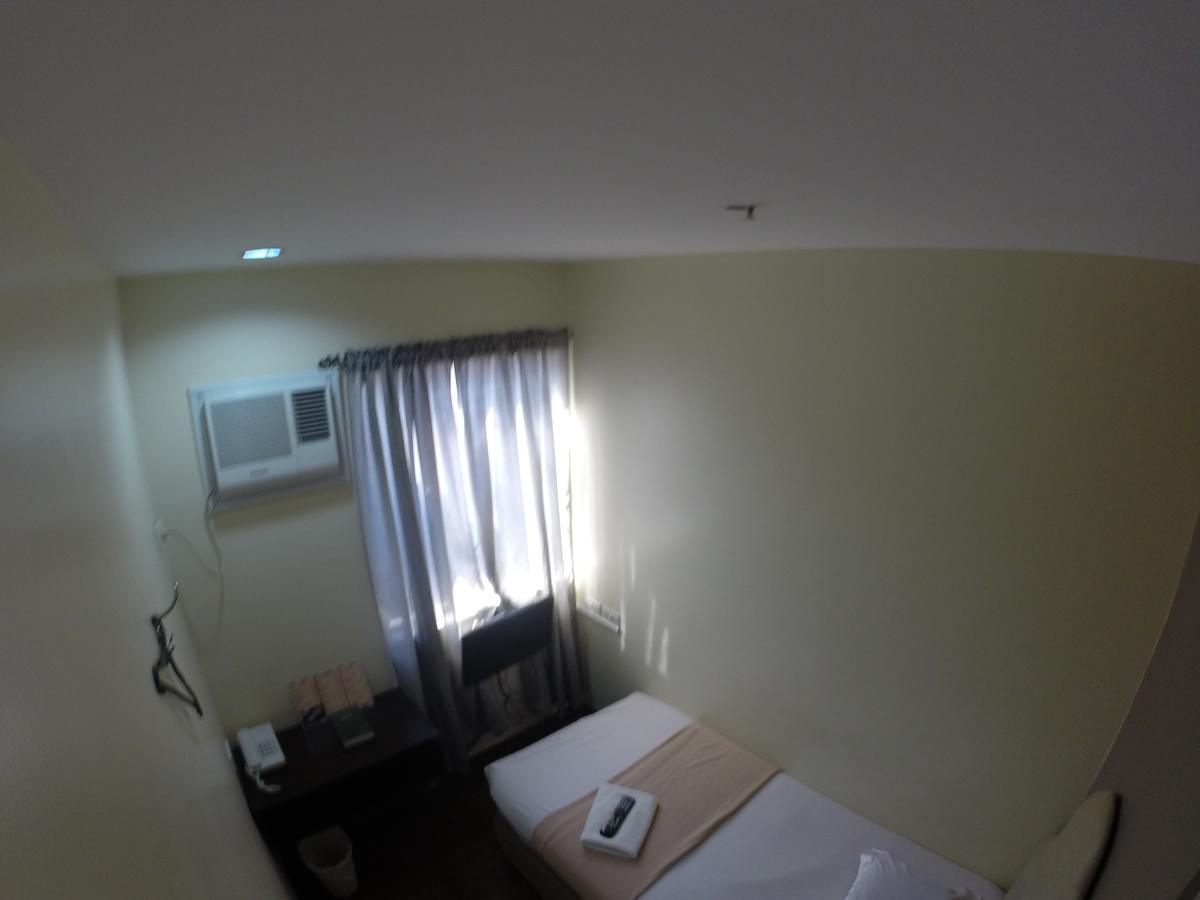 Rich Manor Pension House Cagayan de Oro Exteriör bild